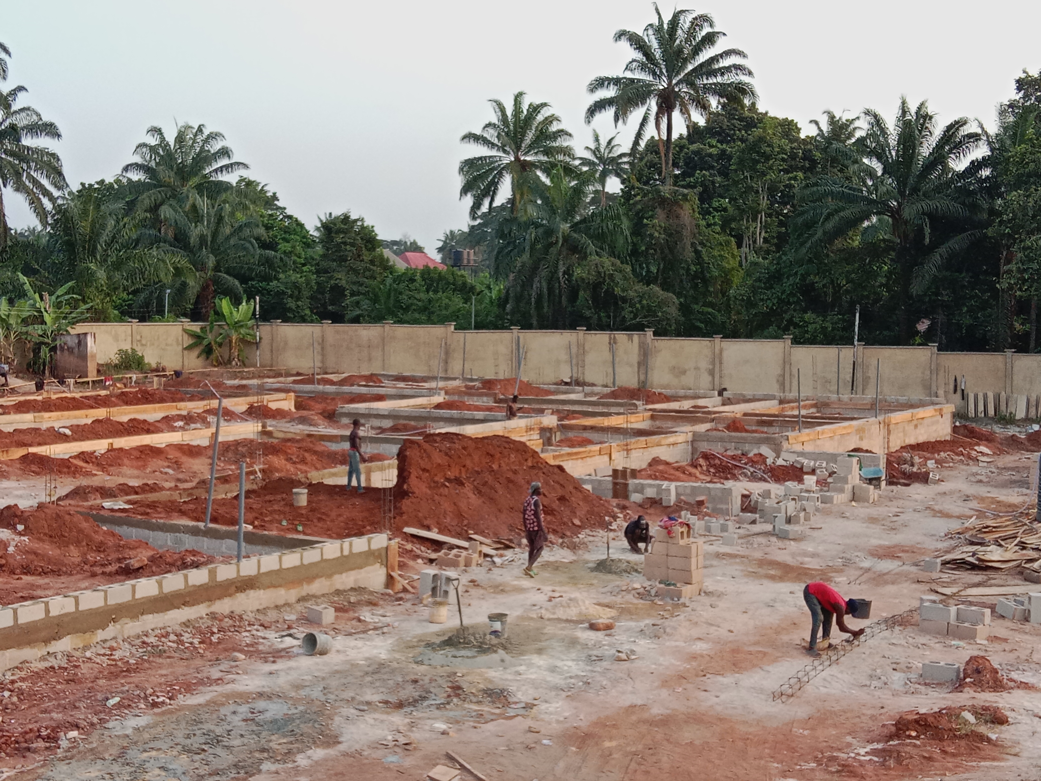 On-site foundation and concrete construction work